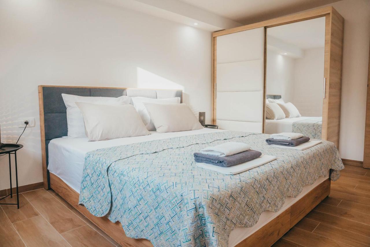 Apartments Nina Брист Екстериор снимка