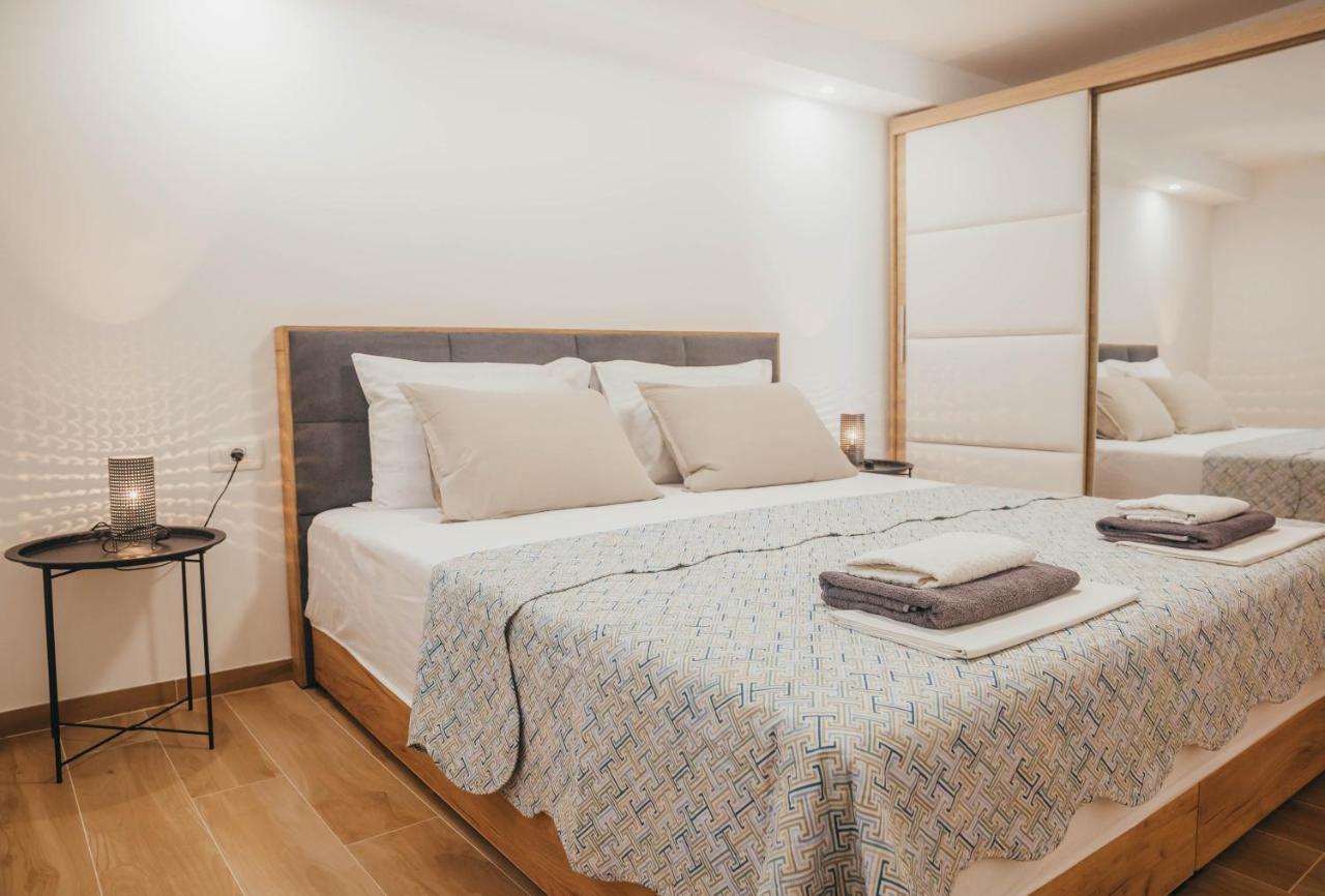 Apartments Nina Брист Екстериор снимка
