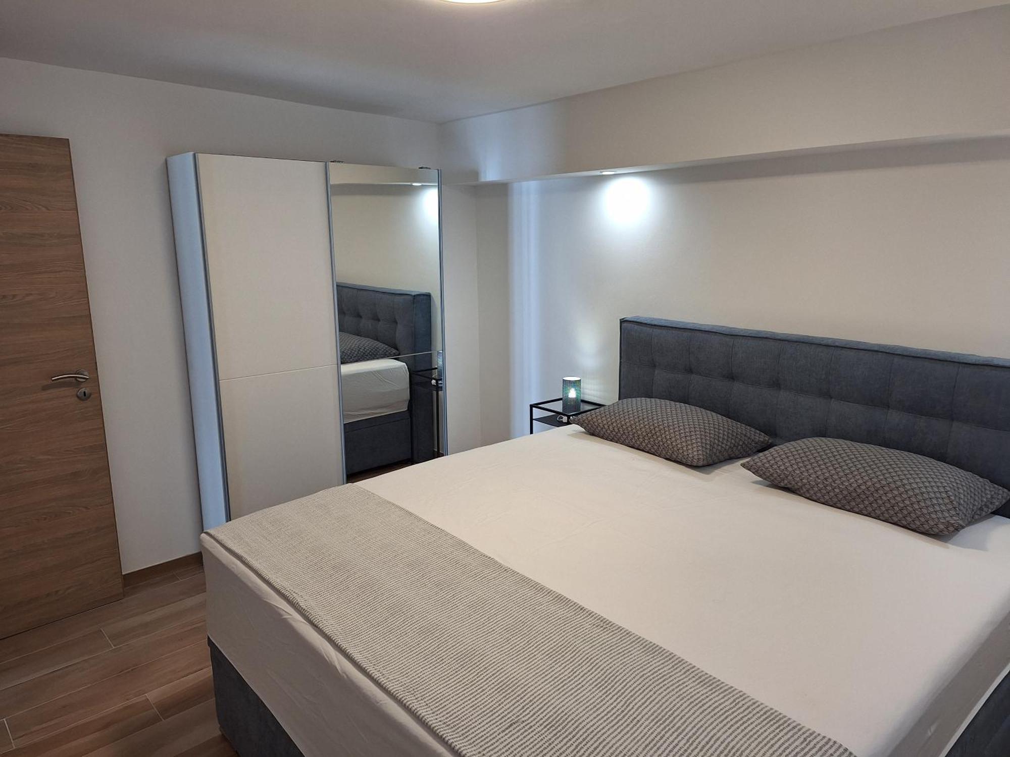 Apartments Nina Брист Екстериор снимка